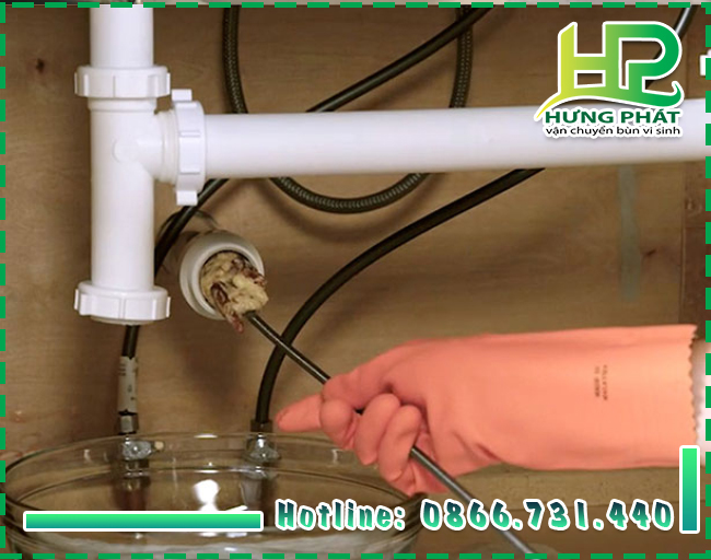 Bồn rửa mặt cần thợ th&ocirc;ng tắc nếu bị nghẹt nặng